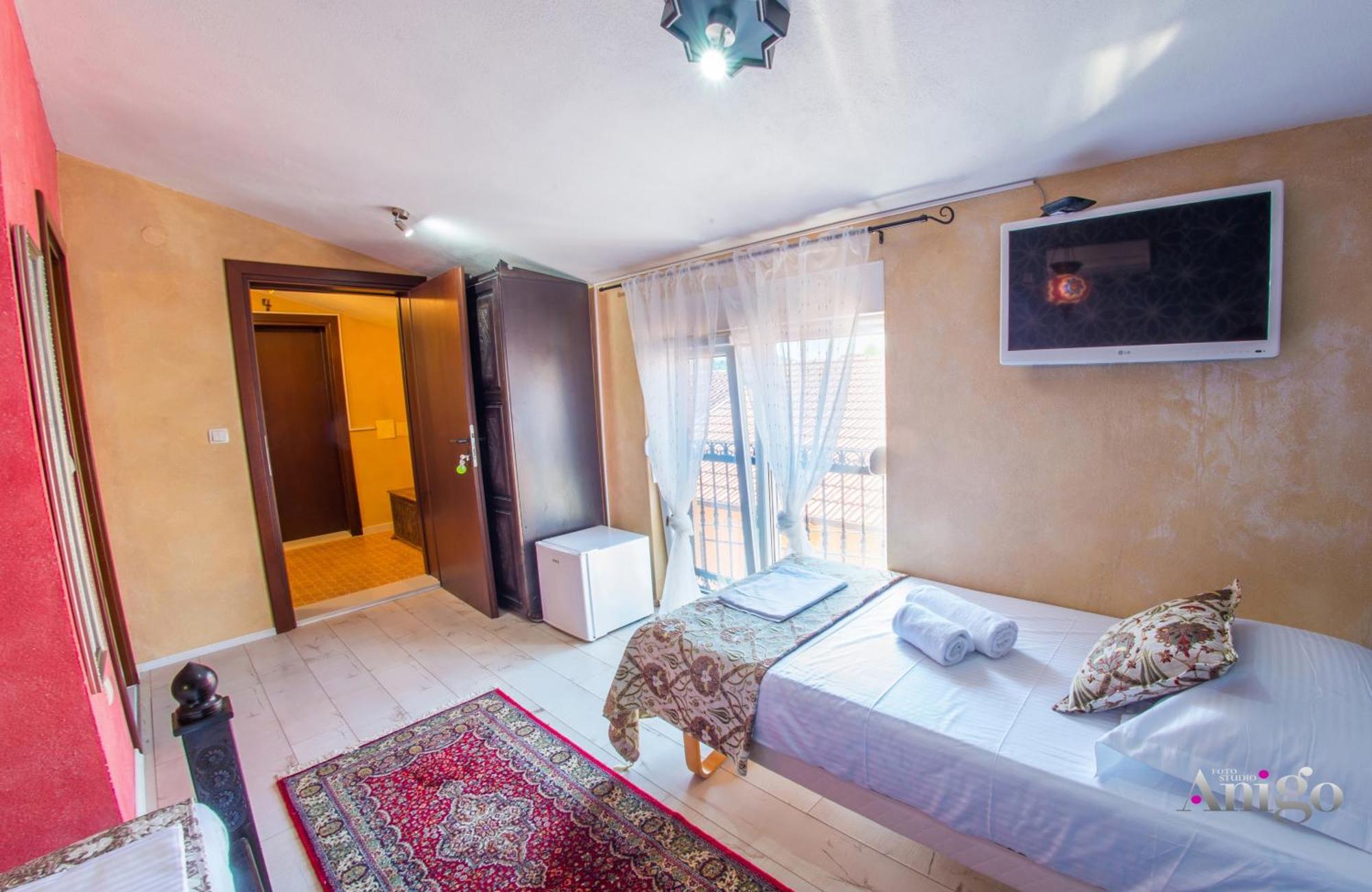 Apartments And Rooms Villa Sulejman Мостар Экстерьер фото